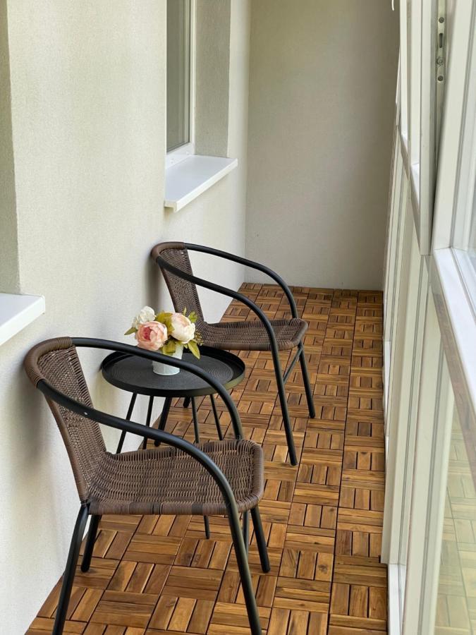 シャウレイJaukus Apartamentai Miesto Centreアパートメント エクステリア 写真